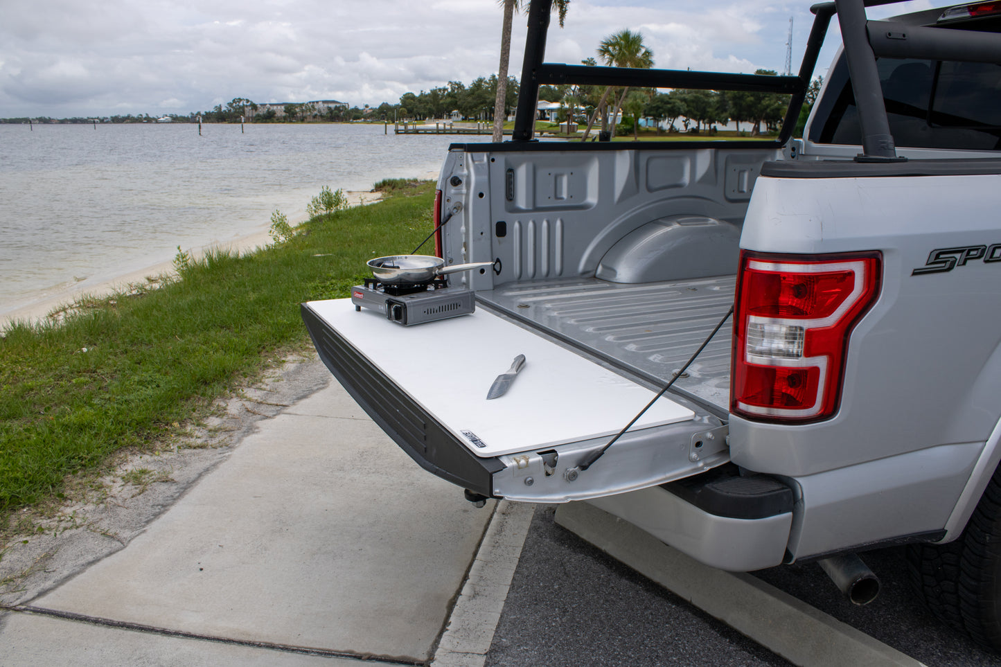 Ford F-150 FIELDMATE, Standard Tailgate (2015-2025)